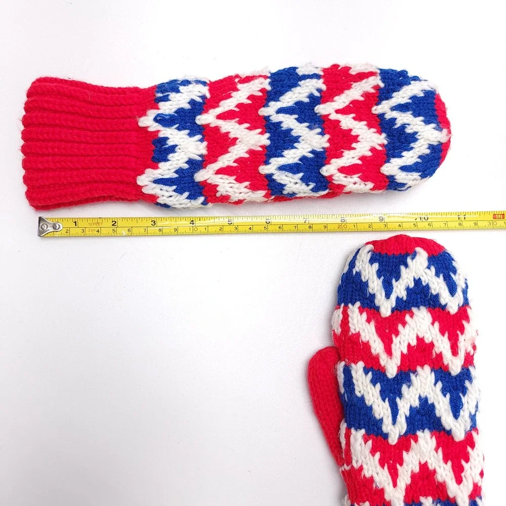 Vintage Mittens Red White & Blue Handmade Knitted Size Medium‎ Cozy Warm
